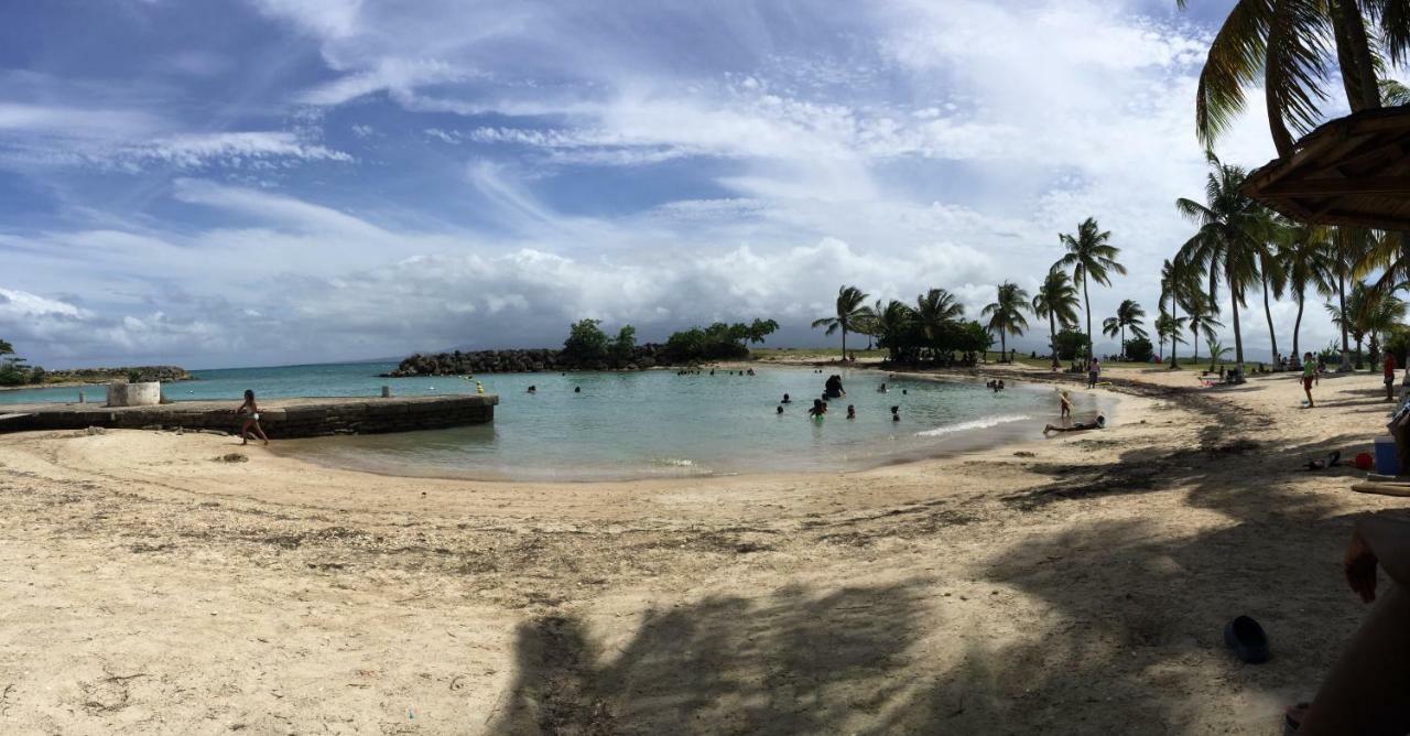 Apart Mango Baie-Mahault Exterior photo